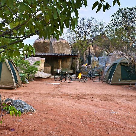 Hotel Hoada Camp Site Palmwag Exterior foto